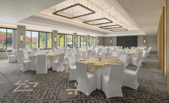 Kahavadi Chiang Rai, Curio Collection By Hilton