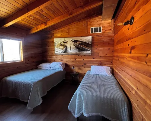 Waterfront Cabin on Bostic Bay Hotels in Lake of the Woods County