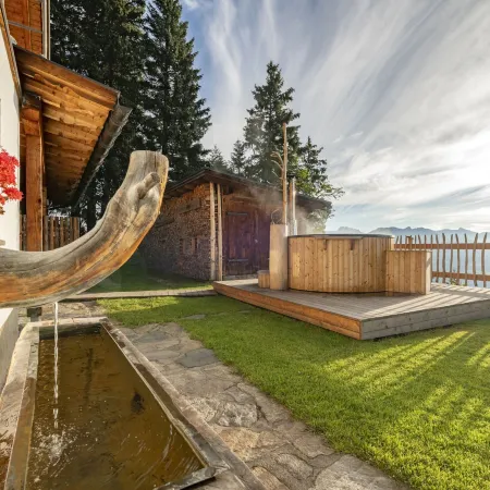 Slopeside Mountain House With Hot Tub