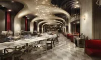 Art Paradiso, Paradise City - breakfast