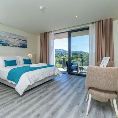 Lima Riverview Suites