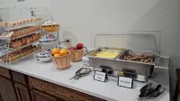 レッド ルーフ  イン &  スイート  ニューポート - ミドルタウン ウーイアリラン - 朝食