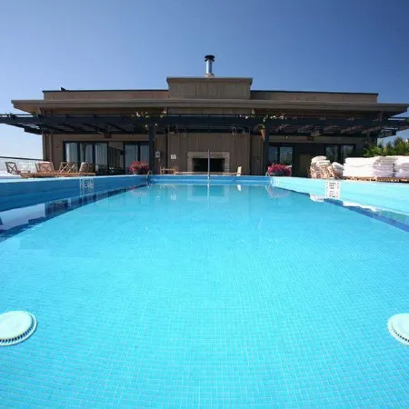 Bungalow Hotel