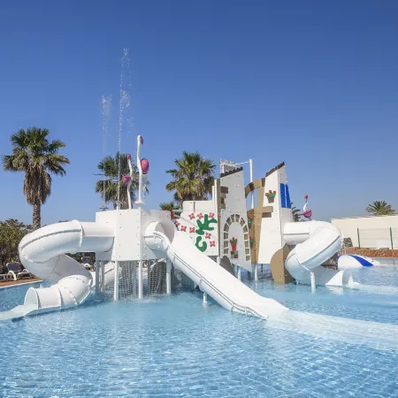 Hotel Cabogata Jardín