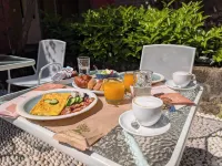 Saint Artemios Hotel and Oriental Suites - Pensionat
