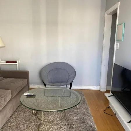 Comfortable 2-Bedroom Apartment in Laval, 2 Parking Spaces, Optional Car Ren
