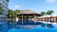 CityBlue Creekside Hotel & Suites - Pools