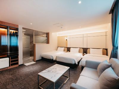 CozyTree Hotel
