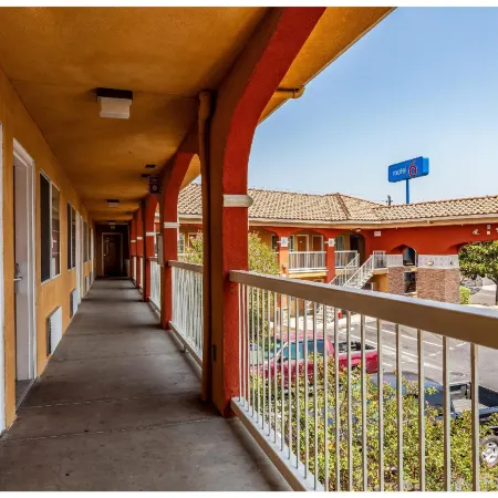 Motel 6 Stockton, CA - East