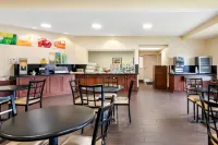 勞倫斯大學區凱藝套房酒店 - 早餐