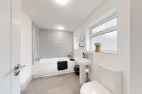 City Centre-Uni Cottage - Ideal Location - parking