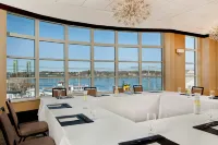 Sheraton Portsmouth Harborside Hotel - 4-Star