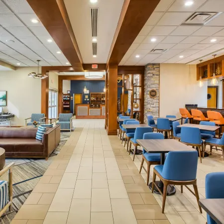 Four Points by Sheraton Raleigh Durham Airport Hotels in Cedar Fork