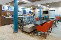 Holiday Inn Express & Suites Kimball by IHG - parking