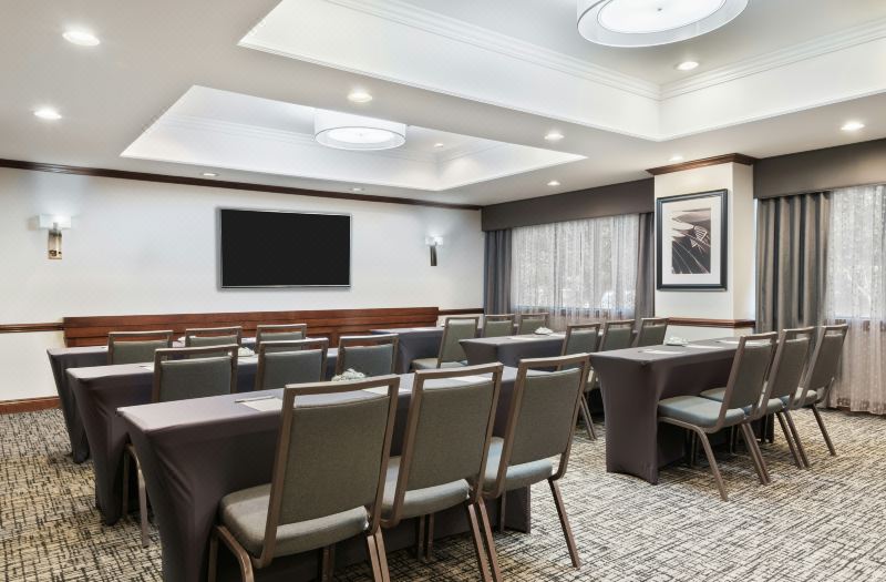 Hampton Inn Hartford-Airport photo 5