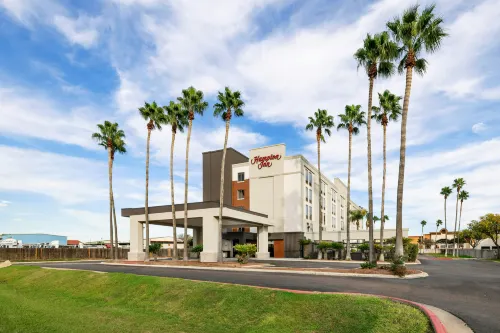 Hampton Inn Laredo - 2-Star