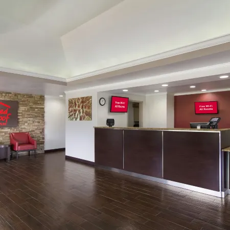 Red Roof Inn & Suites Brunswick I-95