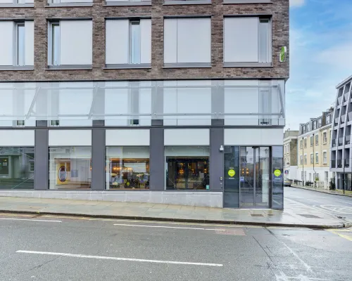 hub by Premier Inn London West Brompton Hotel Unggulan Photos