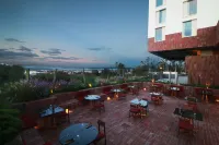Albor San Miguel de Allende, Tapestry Collection by Hilton - bar