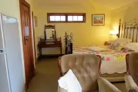 McCloud House - Beach