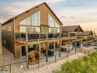 Luxury Lakeview Family Cabin: Hot Tub, Sauna, Game Rm, Sleeps 24+ - 4-Star