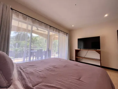 3BR Condo with pool near Los Sueños, Herradura - 2-Star