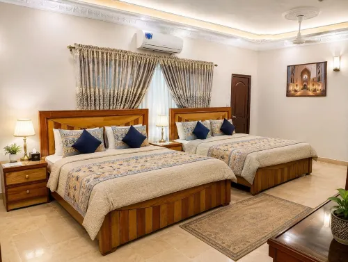 Galaxy Family Karachi Airport Hotel - Homestays