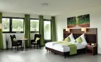 Motel am Fürfelder Schloss Hotels near Sinsheimer Wachter