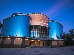 Luxotica International Convention Centre