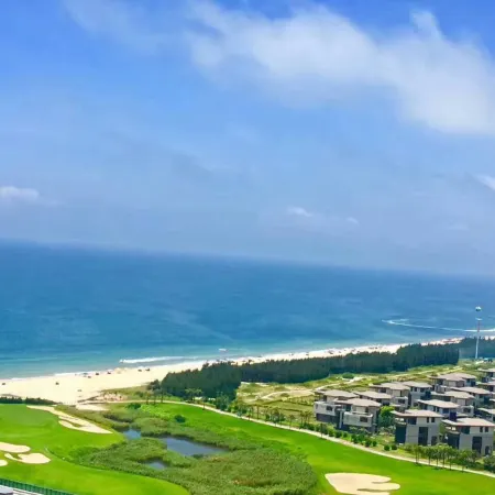 Yuewan Holiday Apartment (Yangjiang Hailing Island Poly Shili Yintan)