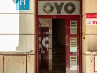 Hostal Frasca by Vivere Stays Hotel dekat Escuela De Ingenieros Agronomos De Ciudad Real