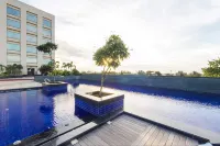 Balaji Sarovar Premiere Solapur - Pools