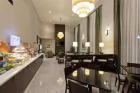 Holiday Inn Express & Suites Hermosa Beach Hotels in Redondo Beach
