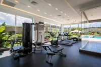 Holiday Inn Quito Airport Hotels in Пуэмбо