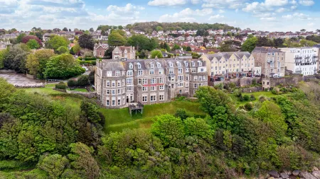 Best Western Walton Park Hotel Отели рядом с достопримечательностью «Clevedon Pier and Heritage Centre»