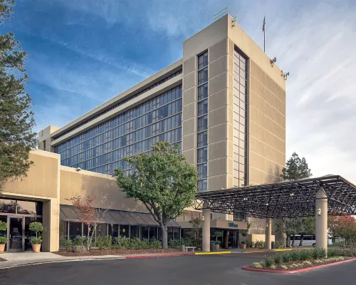 Hilton Sacramento Arden West Hotels near Arden Fair