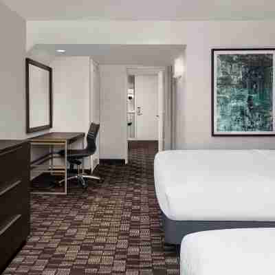 Embassy Suites by Hilton Nashville Airport Rooms