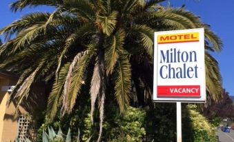 Milton Chalet Motel