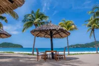Luxury And Peaceful Little Condo With Direct Access To The Beach