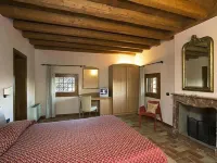 Villa San Biagio Hotels in Colceresa