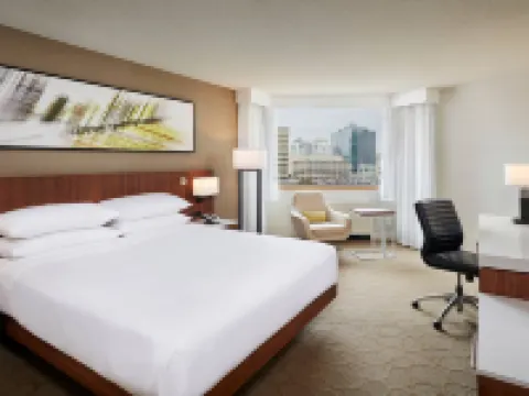 Delta Hotels by Marriott Toronto Mississauga Hotels near Kariya Park