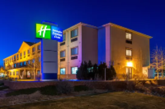 Holiday Inn Express & Suites ALAMOSA by IHG โรงแรมในอลาโมซา