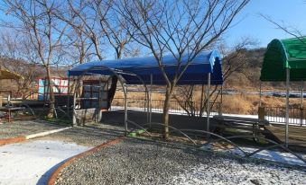 횡성 솔밭체육공원오토캠핑장 썸네일