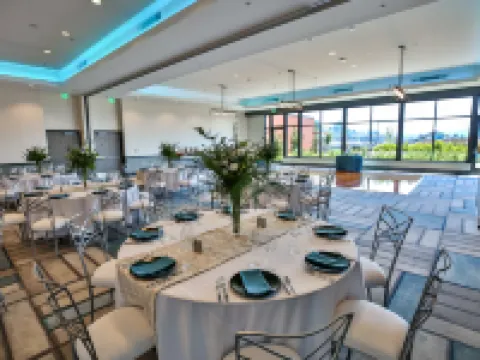 Hotel Indigo SEATTLE EVERETT WATERFRONT by IHG Hotels in Everett