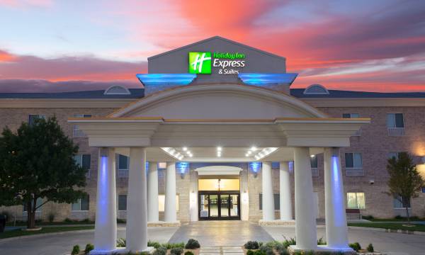 Holiday Inn Express & Suites Amarillo by IHG