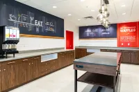Hampton Inn by Hilton Paris IL - breakfast