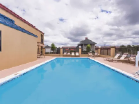 Days Inn & Suites by Wyndham Warner Robins Near Robins AFB Hotels in Warner Robins