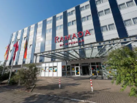 Ramada by Wyndham Hannover Hotels in Laatzen