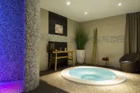 Domaine la Charpinière, the Originals Collection - spa