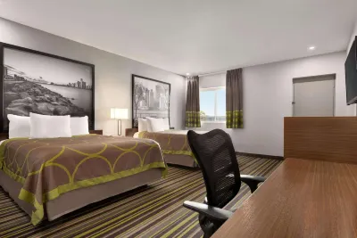 Super 8 by Wyndham Windsor/Dougall Hotels in Windsor